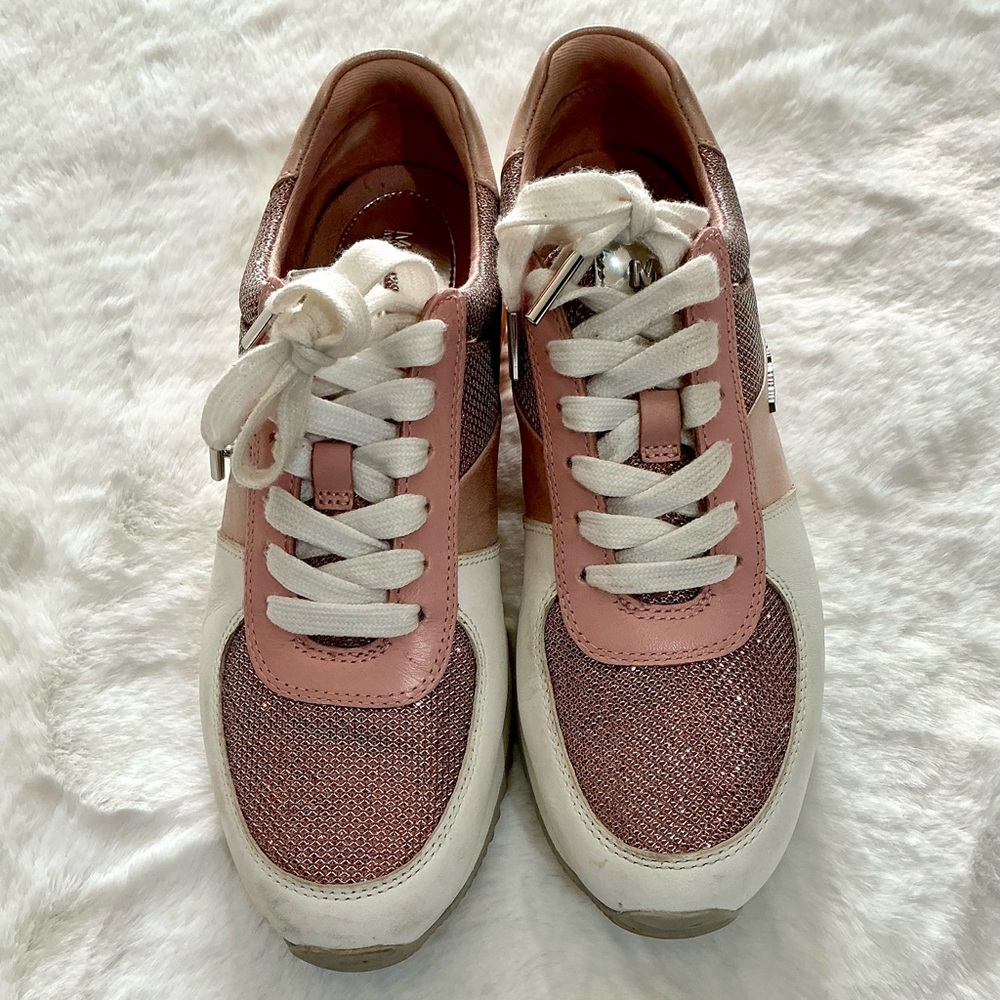 Stylish Pink and White Women's Sneakers